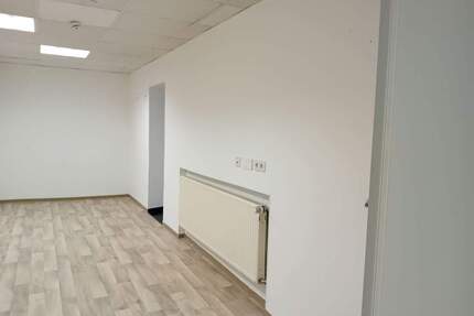 Schorndorf: Büro-Lagerfläche (ca. 40 m²) zu vermieten