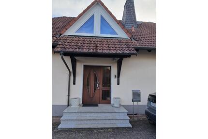 Einfamilien Haus 3 Etagen, Balkon und Garten in Hellstein - Brachttal