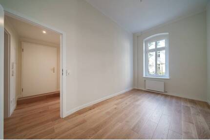 Bezugsfreie 2-Zimmer-Wohnung mit hohen Decken nahe HTW-Campus und Spree - Berlin Oberschöneweide