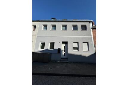 Frisch sanierte 2-Zimmer-Wohnung in Itzehoe (Sandberg) – perfekt für Euch!