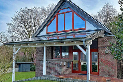 Modernes EFH mit drei Garagen - 685.000,00&nbsp;EUR Kaufpreis, ca.&nbsp; 171,00&nbsp;m&sup2;&nbsp;Wohnfl&auml;che in Geesthacht (PLZ: 21502)