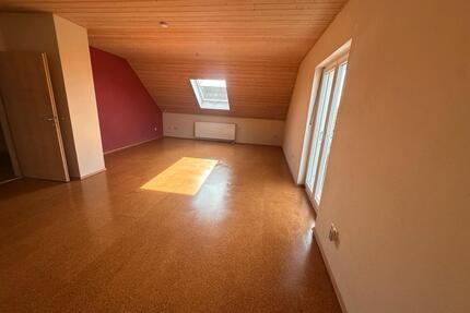 Dachgeschosswohnung, IN-Hundszell - Ingolstadt Münchener Straße