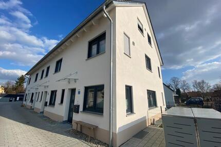 Schönes Reihenmittelhaus Bj. 2022 in SOB zu vermieten - Langenmosen