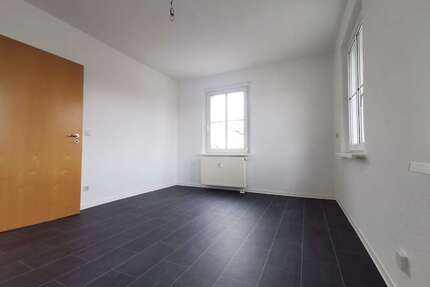 Wohnung zum Mieten in Dessau-Roßlau 626,00 € 99.31 m²