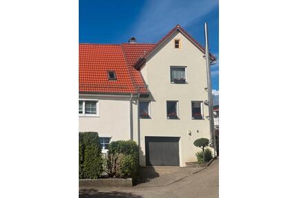 Vermiete Haus mit Garten - 1.800,00&nbsp;EUR Kaltmiete, ca.&nbsp; 100,00&nbsp;m&sup2; in Aalen (PLZ: 73433) Attenhofen