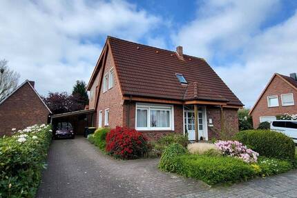 *Zweifamilienhaus in Siedlungslage von Papenburg!*