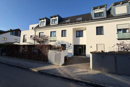 Perfekt ! Großzügig & Modern * Lift * TG * Top Lage - München Pasing-Obermenzing