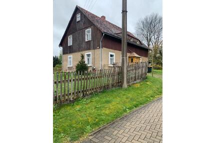 Einfamilienhaus zum selbst sanieren - Neustadt in Sachsen
