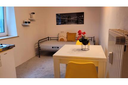 Zimmer möbliert in Weiden - 180,00&nbsp;EUR Kaltmiete, ca.&nbsp; 18,00&nbsp;m&sup2; in Weiden in der Oberpfalz (PLZ: 92637)