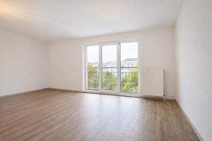 Frisch renovierte, helle 2-Zimmer-Wohnung in der Paulstadt - Schwerin