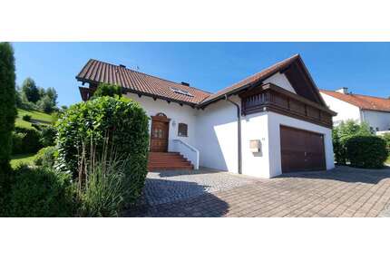 Haus zum Kaufen in Buch am Erlbach 890.000,00 € 200 m²