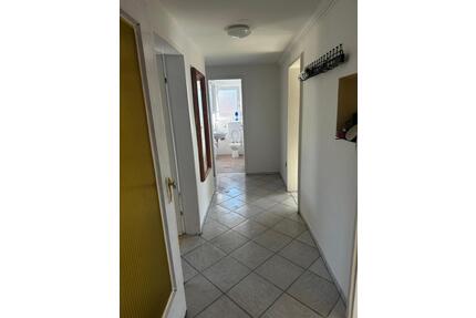 3-Zimmer-Dachgeschosswohnung in ruhiger Lage von Gundelfingen