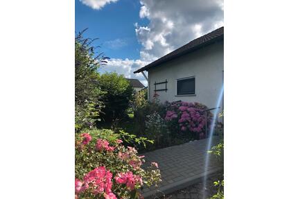 IN WEILBURG: Gepflegtes 7-Zimmer-Einfamilienhaus mit EBK - Wiesbaden Nordost