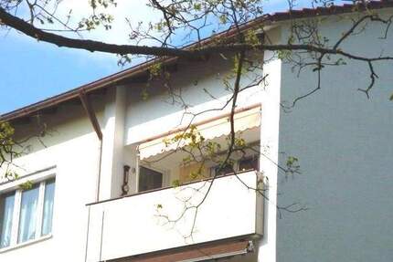 Behagliche 4-ZIMMER-WOHNUNG mit Erbbaurecht, derzeit vermietet, mit 2 Balkonen und Blick ins Grüne in STUTTGART-WEILI... - Stuttgart (-Bergheim)