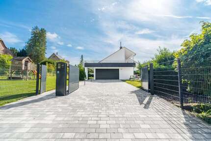 Haus zum Kaufen in Rutesheim 1.249.500,00 € 250 m²