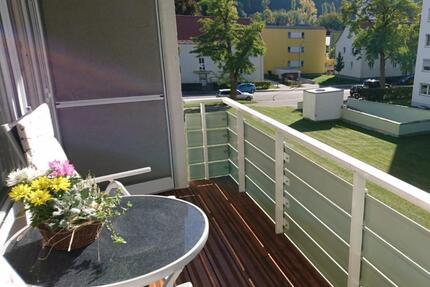 Vollmöbl. 1-Zi.-Wo.;S-W-Balkon, ruhige Lage, Klimaanlage, Garage - Kumhausen