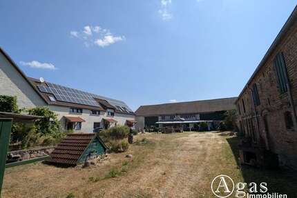 Haus zum Mieten in Rabenstein Neuendorf 1.800,00 € 220 m² - Rabenstein/ Neuendorf