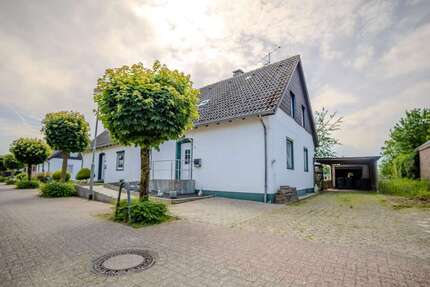 Haus zum Kaufen in Emmerich Praest 259.000,00 € 135 m²