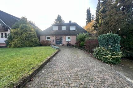 Freistehendes Einfamilienhaus auf großzügigem Grundstück in stadtnaher Lage von Emmerich zu vermieten - Emmerich am Rhein