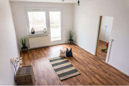 Wohnung zum Mieten in Chemnitz 352,00 € 70.31 m²