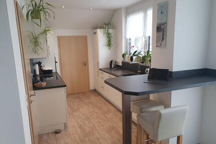 Gemütlich und modern: 3-Zimmer-Dachgeschosswohnung in Buchloe