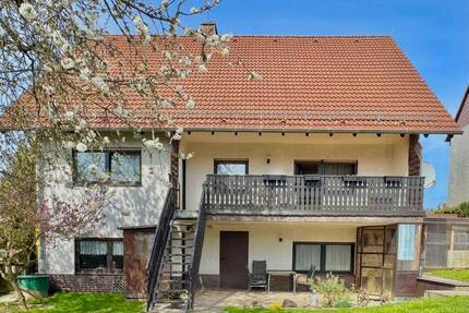 Der individuelle Wohngenuss! Komfortables, sehr gepflegtes 1-2 Familienhaus in Schauenburg-OT - Schauenburg / Breitenbach