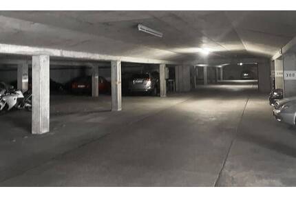 1 Tiefgaragenstellplatz in Hannover, Vahrenwald-List am Standort Hinrichsring 20 - 28 zu erwerben.