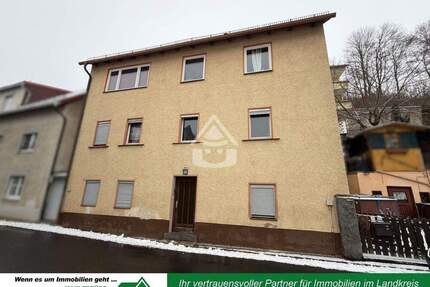 Ruhig gelegenes Mehrfamilienhaus mit Garage & Balkon - Arzberg