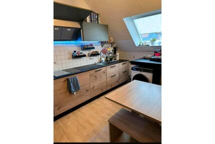 Ruhige Wohnung mit überdachtem Balkon in Hiddenhausen