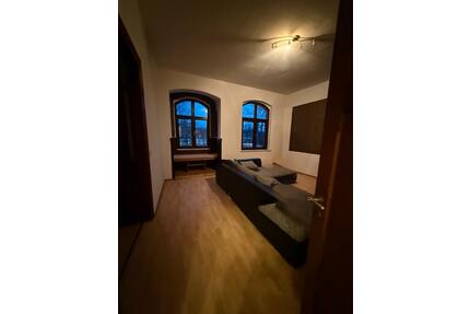 Schöne zentrale 2,5-Raum Altbauwohnung in Rudolstadt