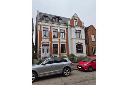 Gatermann Immobilien: Schöne 4-Zimmer-Wohnung mit Balkon in Itzehoe, Nähe Innenstadt