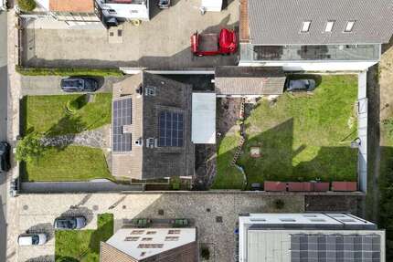 Haus zum Kaufen in Bürstadt-Riedrode 750.000,00 € 180 m²