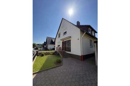 Haus zum Mieten in Sehnde 1.500,00 € 149 m²