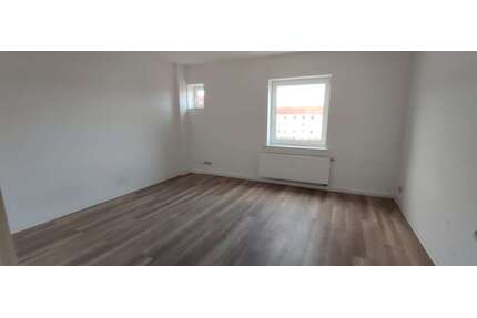 Wohnung zum Mieten in Brandenburg an der Havel 500,00 € 64.2 m²