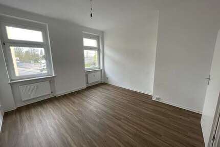 Wohnung zum Mieten in Magdeburg 321,00 € 52.5 m²