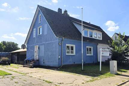 Haus zum Kaufen in Lägerdorf 120.000,00 € 100 m²
