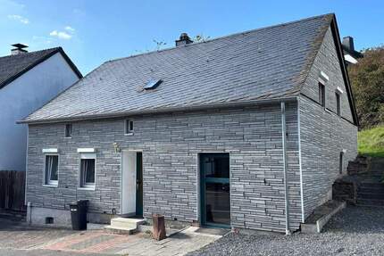 Freistehendes Einfamilienhaus in zentraler Ortslage - Thalfang