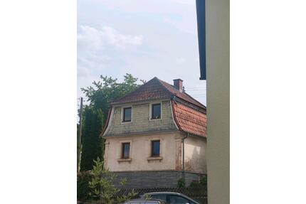 Haus mit Garten - 65.000,00&nbsp;EUR Kaufpreis, ca.&nbsp; 90,00&nbsp;m&sup2; in Kronach (PLZ: 96317)