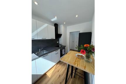 Zu Vermieten: hochwertig möblierte 2-Zimmer Wohnung mit Balkon - Nürnberg Gärten bei Wöhrd