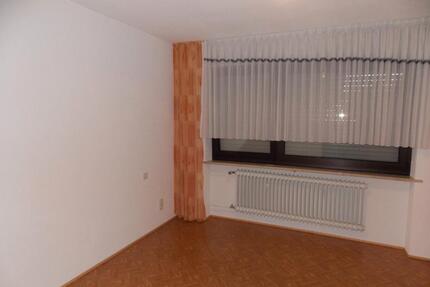 Großzügige 2 Zimmerwohnung im EG - Ebersdorf bei Coburg