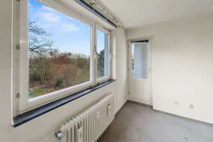 Wohnung zum Kaufen in Lübeck 107.000,00 € 49 m²
