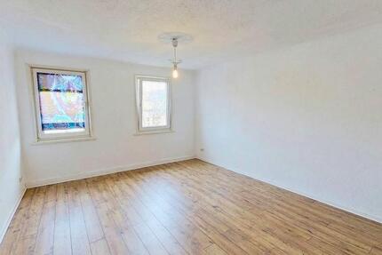 Modernisierte 3-Zimmer-Wohnung mit EBK, Kamin und BALKON - Aalen