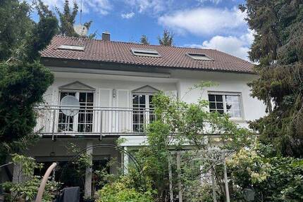 GERÄUMIGES WOHNHAUS FÜR MEHRERE GENERATIONEN - Cadolzburg Wachendorf