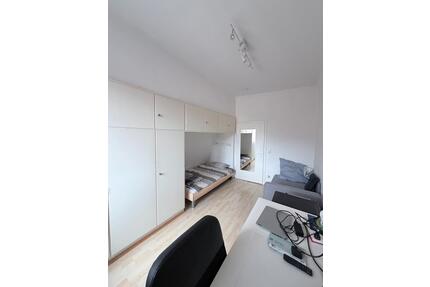 Voll möblierte 1- Zimmer Wohnung in der Nähe vom Dom ab 15.04 - Regensburg Kumpfmühl