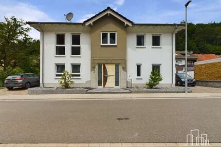 Haus zum Kaufen in Kaiserslautern 650.000,00 € 295 m²