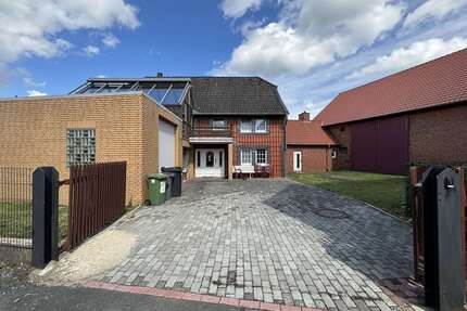 Haus zum Kaufen in Vechelde 479.000,00 € 221 m²