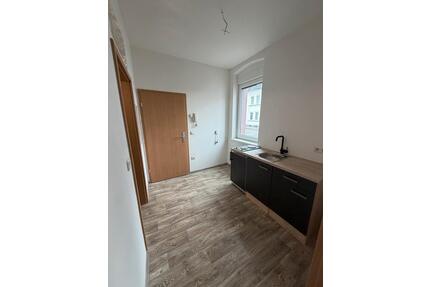 Kleine 2‑Zimmer‑Wohnung Büro (24 m²) mit separater Küche - Selb