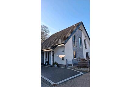 Provisionsfrei - Haus mit einer WohnNutzfläche von ca. 165m2 - Lotte