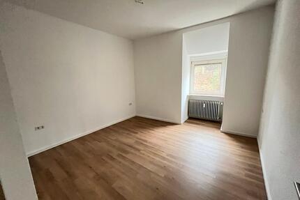 Renovierte 2-Zimmer-Wohnung mit Blick ins Grüne - Iserlohn