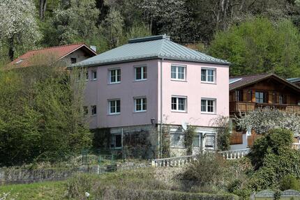 Einfamilienhaus mit Einliegerwohnung und Garten - Obernzell